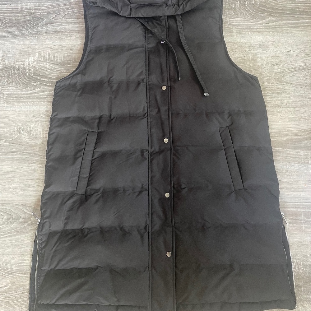 Zara hooded puffer vest XL